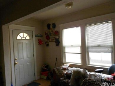 front door area....dual pane windows...