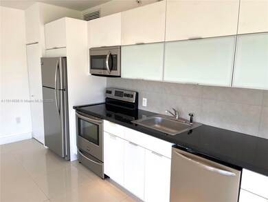 7700 Tatum Waterway Dr unit 301, Miami Beach, FL 33141 - photo 4