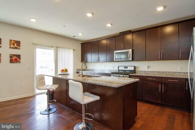 16888 Porters Inn Dr unit 58, Dumfries, VA 22026 - photo 6