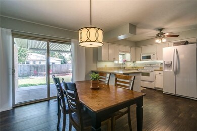 807 NW 9th St, Bentonville, AR 72712 - photo 5