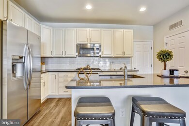 3053 Rittenhouse Cir unit 69, Fairfax, VA 22031 - photo 7