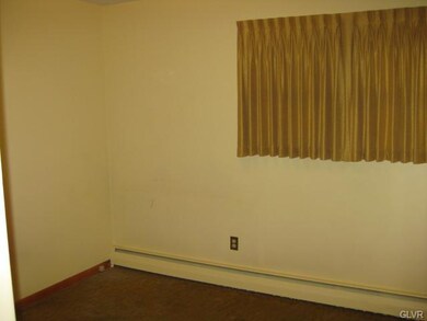 1499 Verona Ave, Pen Argyl, PA 18072 - photo 7