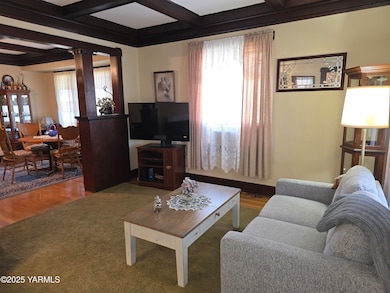 410 S 9th Ave, Yakima, WA 98902 - photo 2