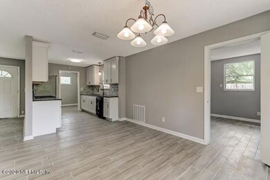 2335 Burpee Dr, Jacksonville, FL 32210 - photo 7