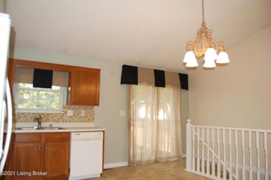 6911 Nansen Trace, Louisville, KY 40228 - photo 6