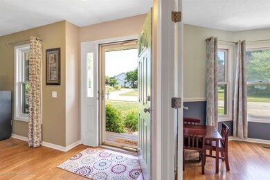 06-2945Whistlewood-WindowStill-Real