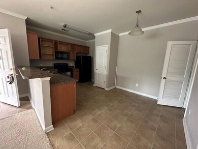 400 Telfair Dr unit 304, Hinesville, GA 31313 - photo 4