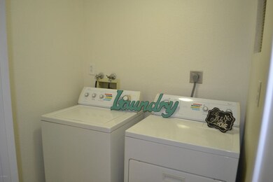 Washer Dryer included