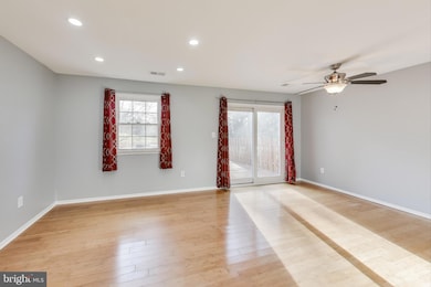 5769 Yellowrose Ct, Columbia, MD 21045 - photo 7