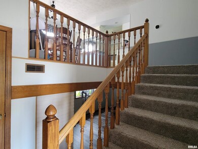 1660 Pulaski St, Lincoln, IL 62656 - photo 2