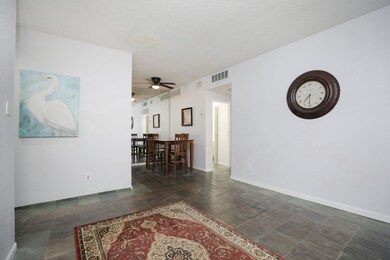 10053 Westpark Dr unit 297, Houston, TX 77042 - photo 7