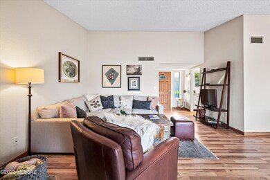 07-Living Area