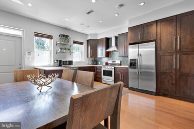 1007 4th St NE, Washington, DC 20002 - photo 7