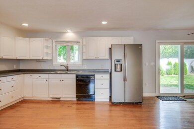 31 Upland St, North Andover, MA 01845 - photo 6