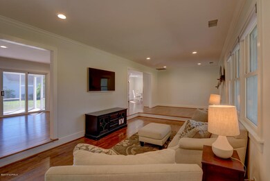 6333 Myrtle Grove Rd-large-008-28-P30660