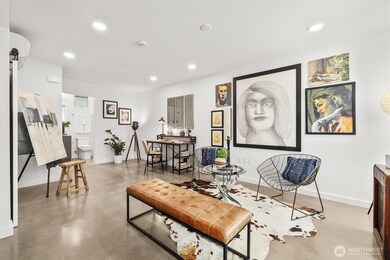 907 S Warsaw St, Seattle, WA 98108 - photo 2