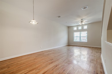 2710 Hullsmith Dr unit 401, Houston, TX 77063 - photo 7