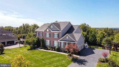 21589 Burnt Hickory Ct, Broadlands, VA 20148 - photo 2