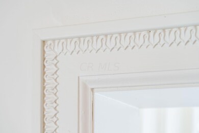 DECORATIVE TRIM DETAIL