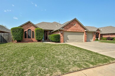 View of front of house featuring a garage and a fr