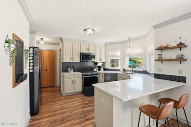 4394 Ridge View Dr, Uniontown, OH 44685 - photo 3