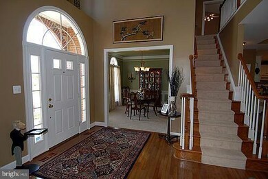 46938 Mossgrove Ct, Sterling, VA 20164 - photo 2