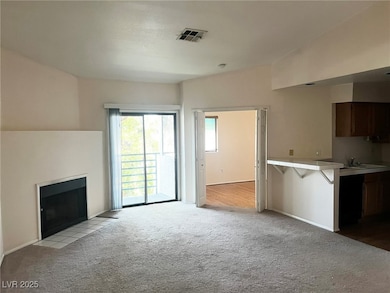 2140 Pinetop Ln unit 204, Las Vegas, NV 89119 - photo 5