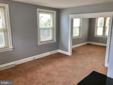 300 S 3rd Ave, Reading, PA 19611 - photo 4