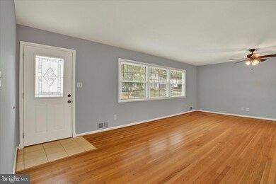 503 Orrin St SE, Vienna, VA 22180 - photo 3