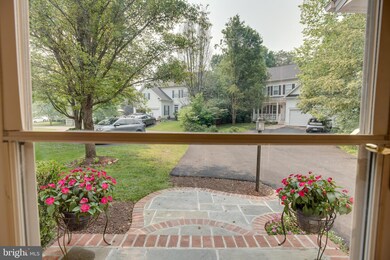 10046 Darnaway Ct, Bristow, VA 20136 - photo 6