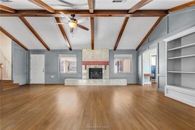 1800 Shadowwood Dr, College Station, TX 77840 - photo 4