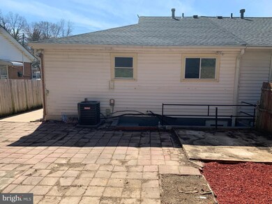 3216 28th Pkwy, Temple Hills, MD 20748 - photo 3