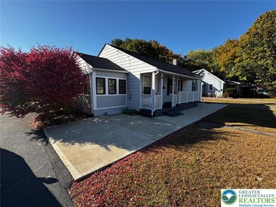 1027 Chipperfield Dr, Stroudsburg, PA 18360 - photo 5