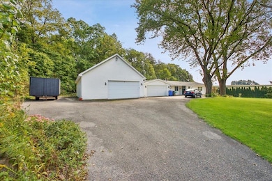 2108 Caine Rd, Fitchburg, WI 53575 - photo 3