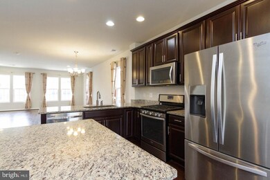 17101 Gibson Mill Rd unit 6, Dumfries, VA 22026 - photo 4