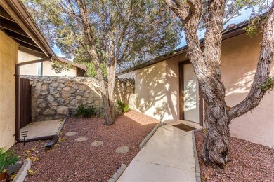 10653 Park View Cir, El Paso, TX 79935 - photo 4