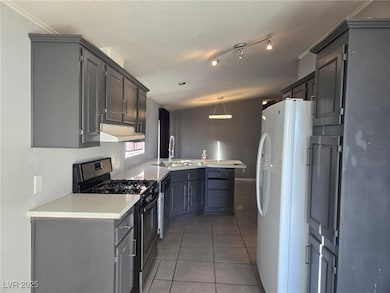 3501 Twining Ave, North Las Vegas, NV 89030 - photo 5