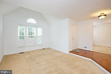 9504 Aspenwood Place, Montgomery Village, MD 20886 - photo 4