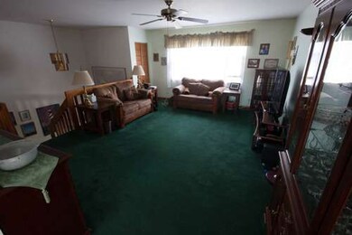 110 Quail Run, Lake In the Hills, IL 60156 - photo 5