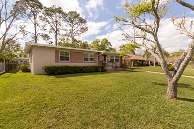 544 Matterhorn Rd, Jacksonville, FL 32216 - photo 4