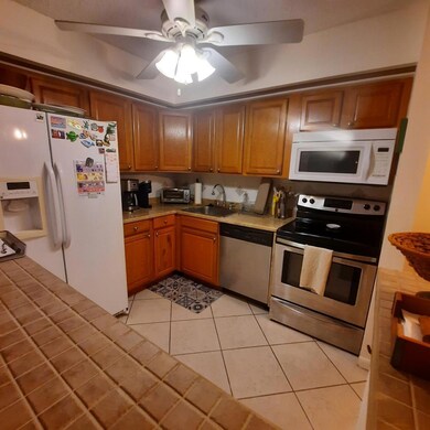 15449 Lakes of Delray Blvd unit 1060, Delray Beach, FL 33484 - photo 3