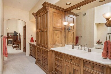 06-Master-Vanities