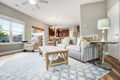 1528StonesEdgeLoopRoad-04