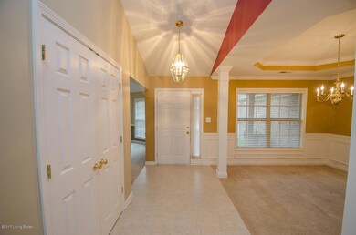 8618 Sanctuary Ln, Louisville, KY 40291 - photo 3