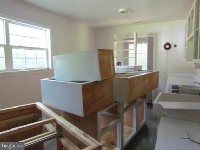 22011 Victorian Dr, California, MD 20619 - photo 4