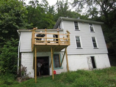 835 S Delaware Dr, Easton, PA 18042 - photo 2