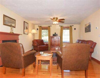 5 Esther Cir, Oxford, MA 01540 - photo 5