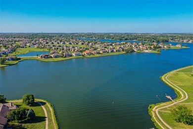 5031 SW Kingfisher Dr, Lees Summit, MO 64082 - photo 3