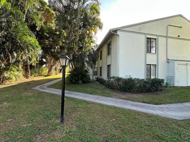 3664 Alder Dr unit E1, West Palm Beach, FL 33417 - photo 4