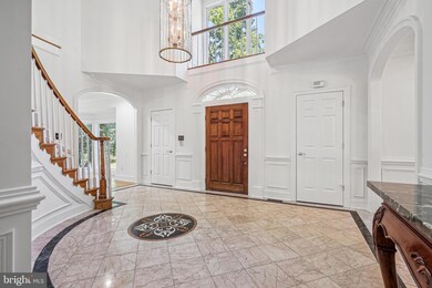 8001 Glengalen Ln, Chevy Chase, MD 20815 - photo 7